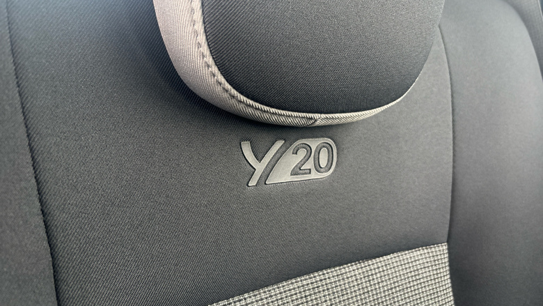 Toyota Yaris 1.5 VVT-i Y20 5dr CVT [Bi-tone] Petrol Hatchback